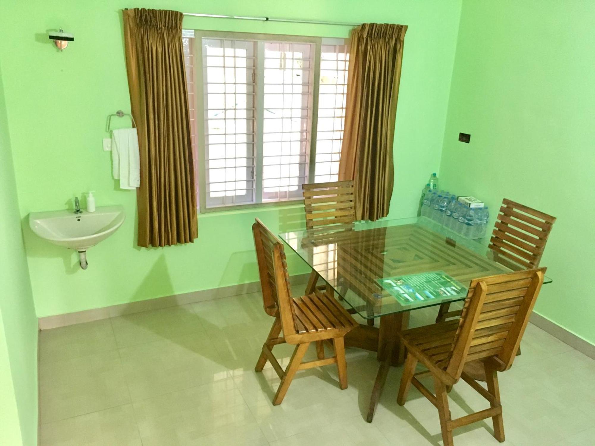 Panthalams Homestay Thekkady Ngoại thất bức ảnh
