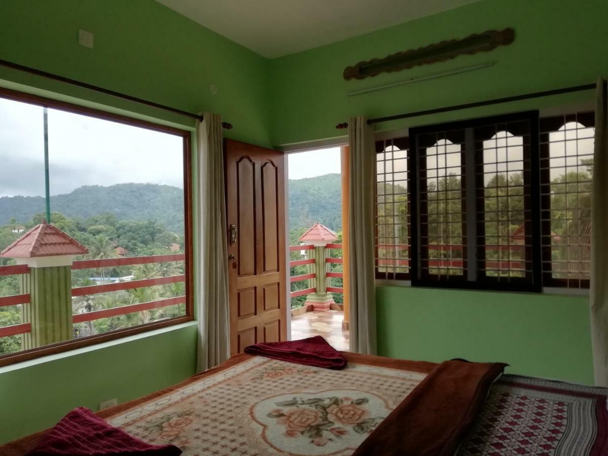 Panthalams Homestay Thekkady Ngoại thất bức ảnh